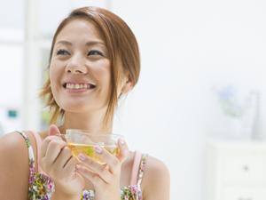 アイプチでアイメイクに時間がかかります